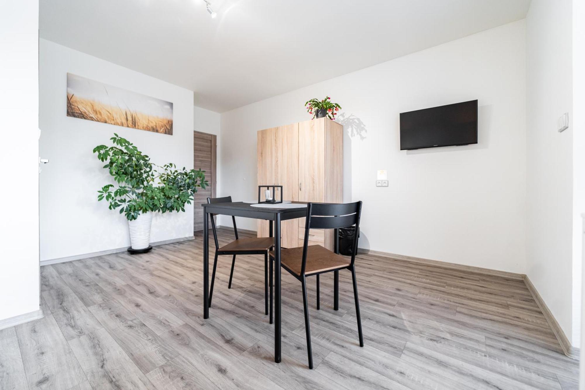Apartmany Tera Miletín Eksteriør bilde